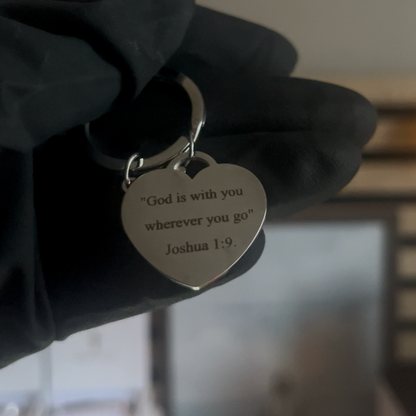 Porte-clés chrétien cœur – (Précommande & Personnalisable)