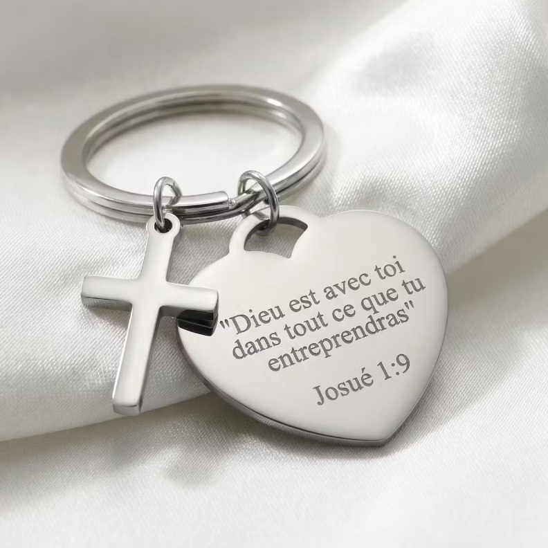 Porte-clés chrétien cœur – (Personnalisable)